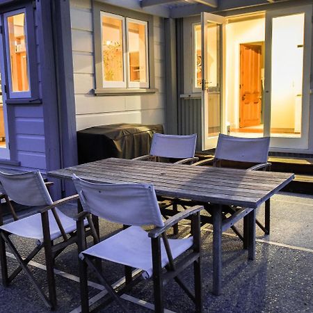 The Vicarage Martinborough Villa Bagian luar foto