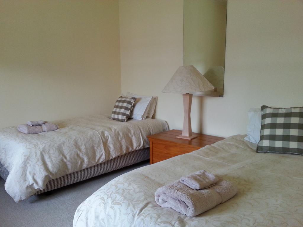 The Vicarage Martinborough Villa Ruang foto