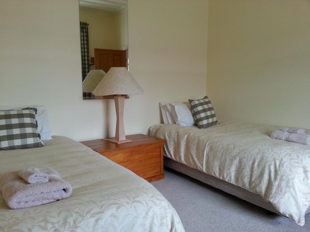 The Vicarage Martinborough Villa Ruang foto
