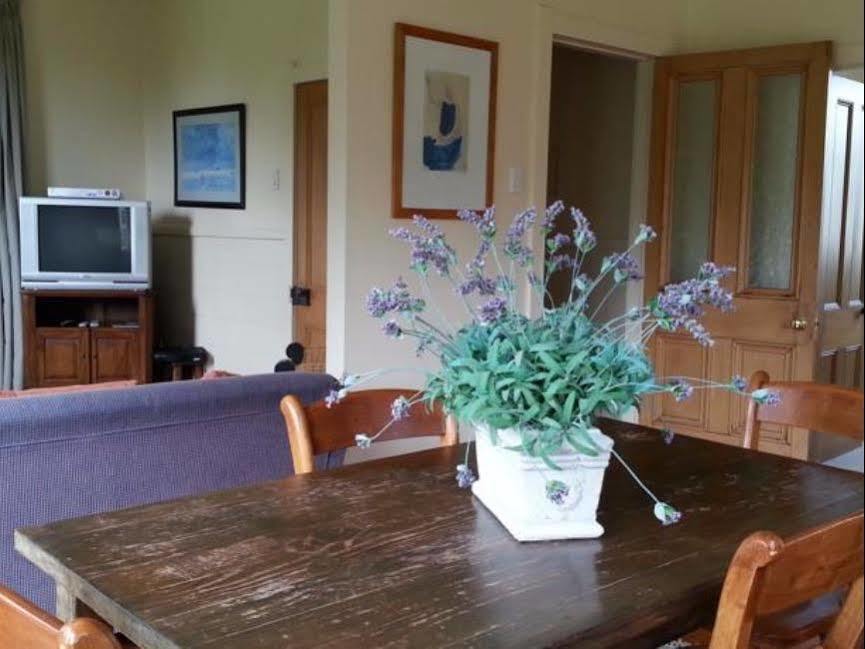 The Vicarage Martinborough Villa Bagian luar foto