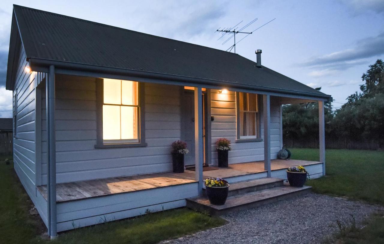 The Vicarage Martinborough Villa Bagian luar foto